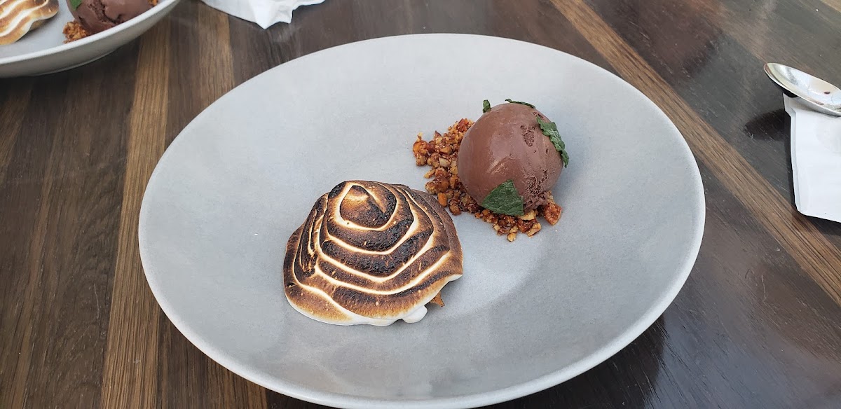 Parker At The Fontaine-7